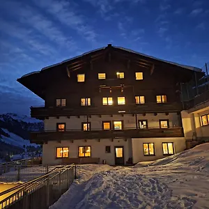  Hostel In / Out - Österreich