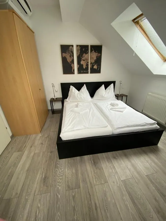 *** Konukevi Pension Lizzi Viyana Avusturya